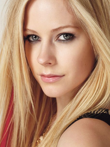 avril_lavigne_1176139954.jpg